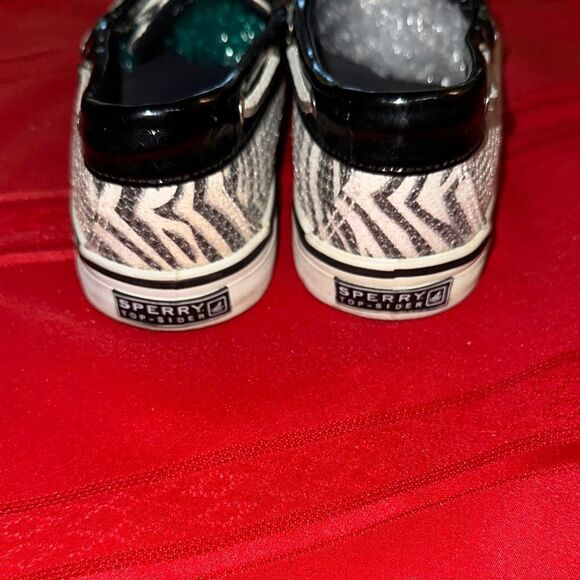 Sperry Black and White Sequin Sneakers with Eye-Catching Zebra Design Size 8.5 - Picture 9 of 12